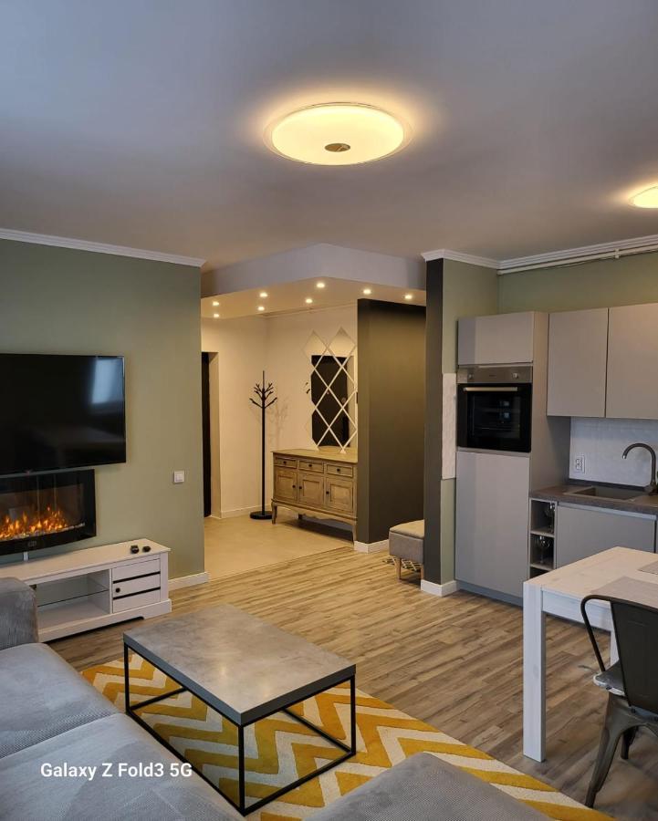 David'S Place Floresti  Bagian luar foto