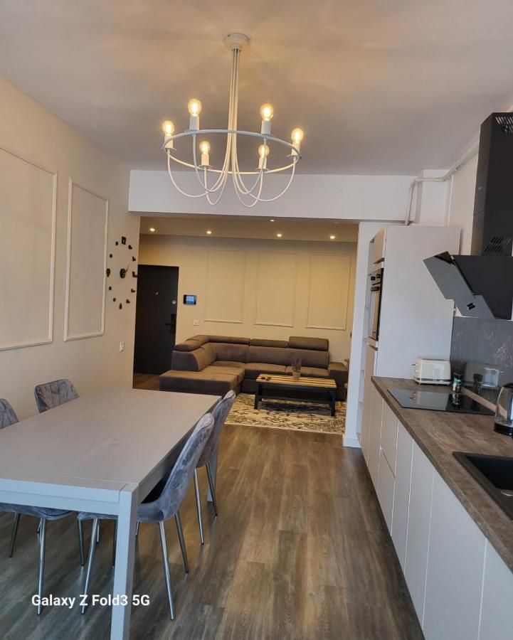 David'S Place Floresti  Bagian luar foto