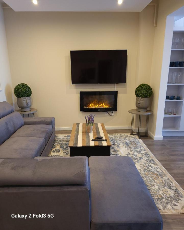 David'S Place Floresti  Bagian luar foto