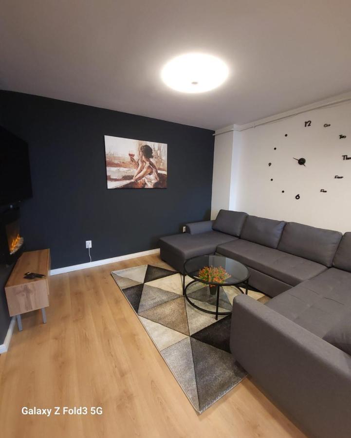 David'S Place Floresti  Bagian luar foto