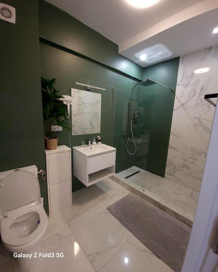 David'S Place Floresti  Bagian luar foto