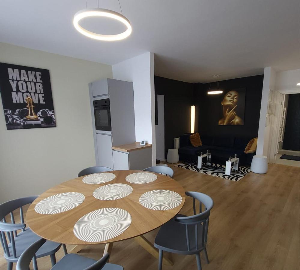 David'S Place Floresti  Bagian luar foto