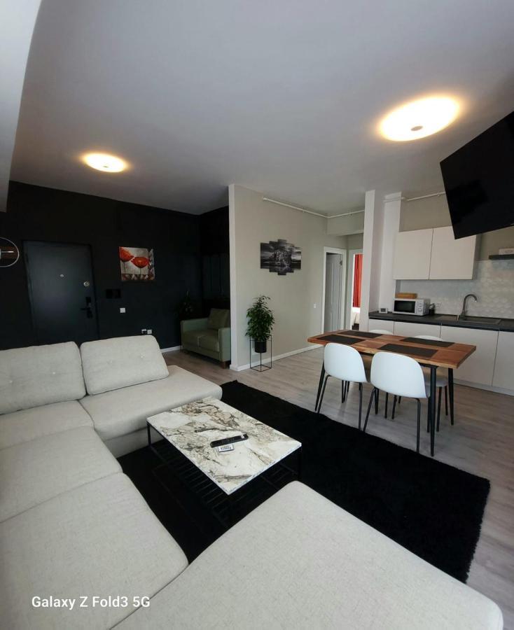 David'S Place Floresti  Bagian luar foto
